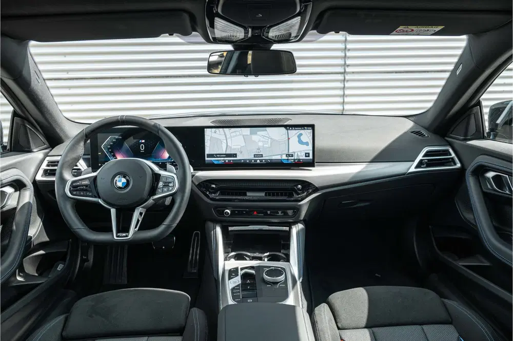 BMW 2-serie 218i M Sport Automaat uit 2026, foto 5