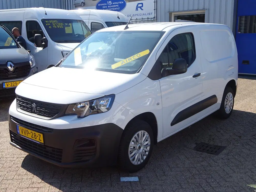 Peugeot Partner 1.5 BlueHDi 100 S&S L1 AIRCO SCHUIFDEUR CR uit 2023, foto 2