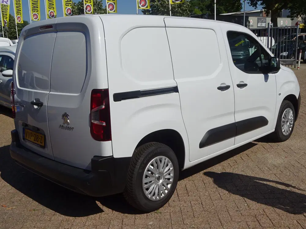 Peugeot Partner 1.5 BlueHDi 100 S&S L1 AIRCO SCHUIFDEUR CR uit 2023, foto 4