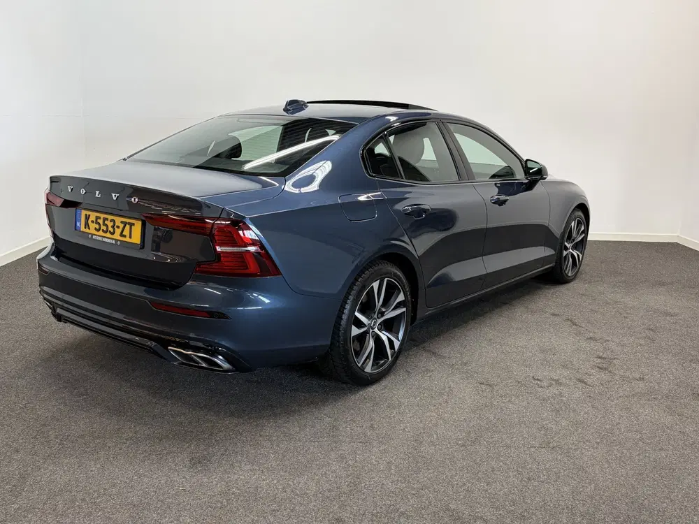 Volvo S60 2.0 Recharge T6 PHEV AWD R-Design Pano uit 2021, foto 5