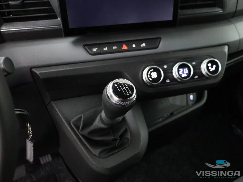 Renault Master L2H2 170 pk Extra luxe G-Edition (grijs) uit 2024, foto 14