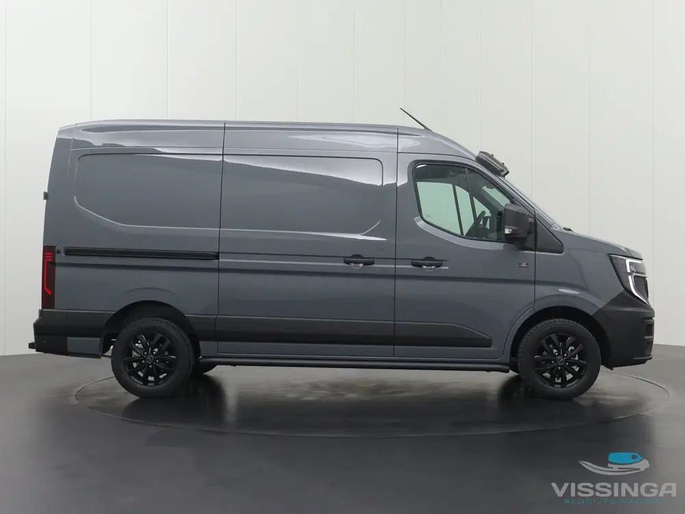 Renault Master L2H2 170 pk Extra luxe G-Edition (grijs) uit 2024, foto 2