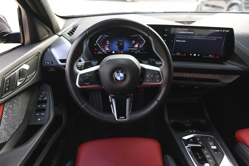BMW 1-serie 120 M Sport Automaat uit 2025, foto 3