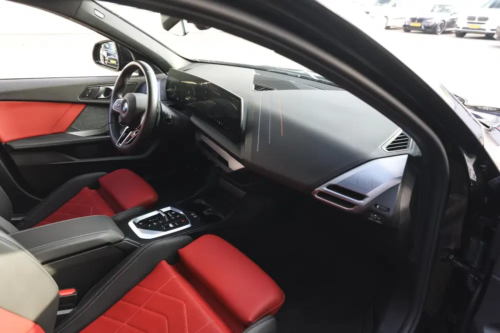 BMW 1-serie 120 M Sport Automaat uit 2025, foto 9