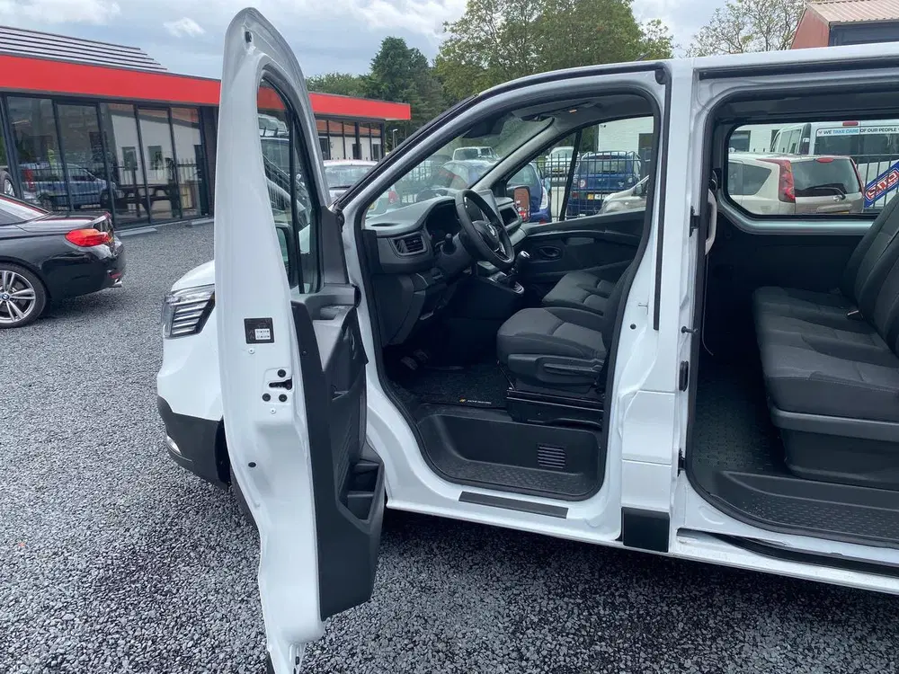 Renault Trafic NIEUW 2.0 Blue dCi 150 T29 L2H1 Advance DC uit 2024, foto 15