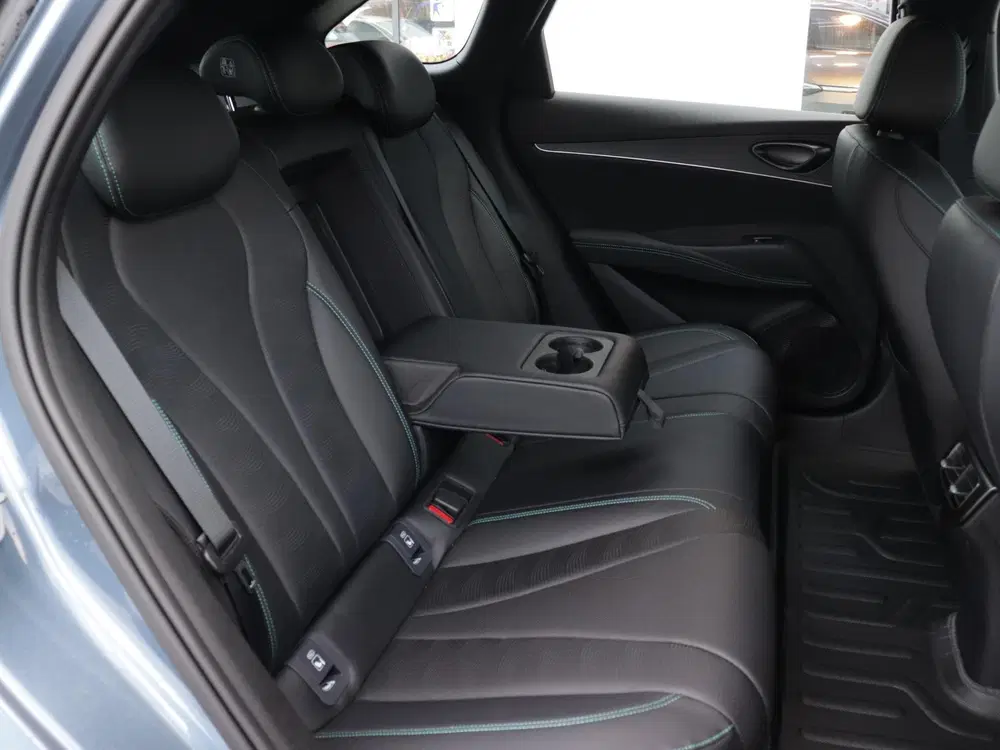 BYD Seal 6 1.5 DM-i Boost uit 2026, foto 12