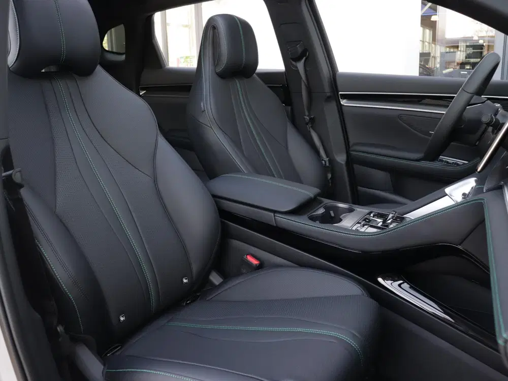 BYD Seal U 1.5 T DM-i AWD Design uit 2026, foto 6