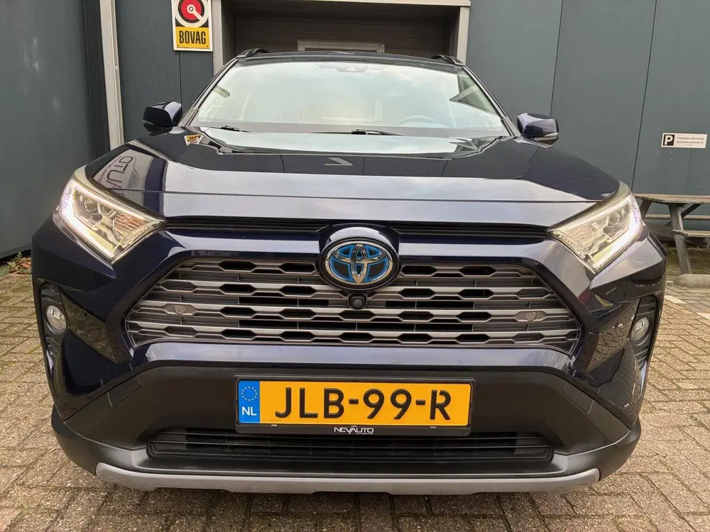 Toyota RAV 4 2.5 Hybrid AWD Executive 222PK JBL TREKHAA uit 2019, foto 4