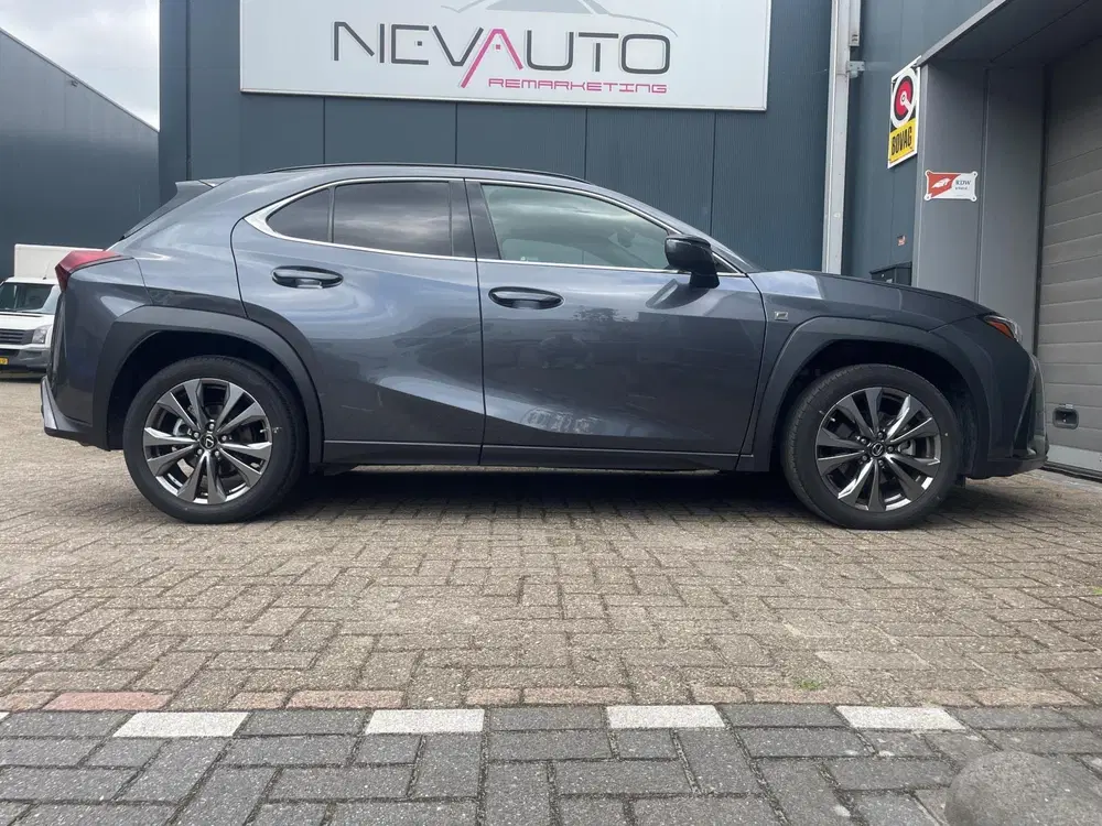 Lexus UX 250h F SPORT Design STOELVERWARMING LEDER uit 2024, foto 7