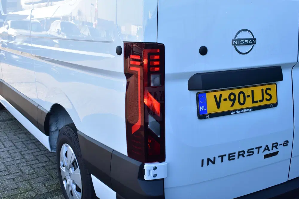 Nissan Interstar L2H2 Limited 87 kWh 140PK uit 2025, foto 12
