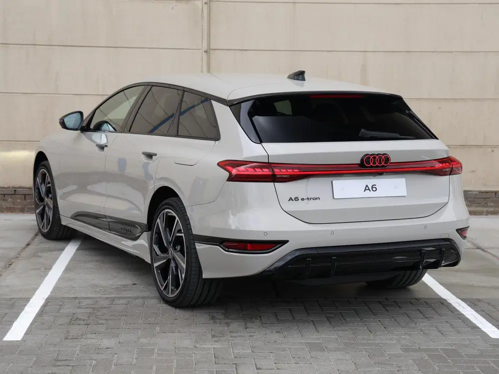 Audi A6 S edition e-tron 83 kWh 286 PK Avant uit 2026, foto 12