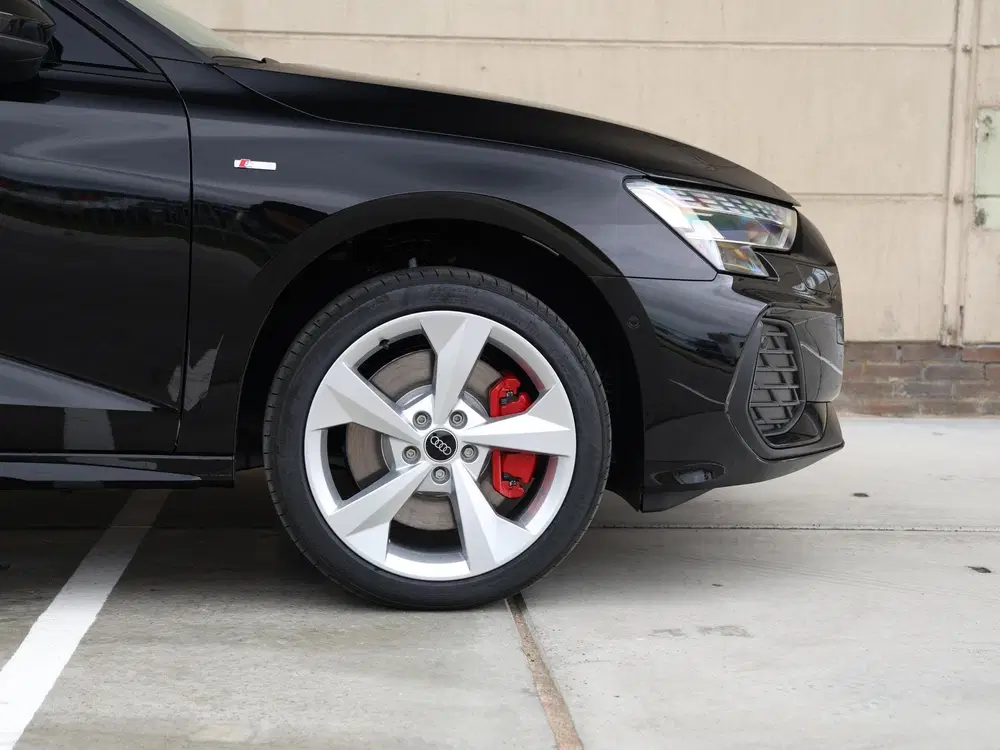 Audi A3 S edition Competition 45 TFSI e 272 PK uit 2026, foto 15