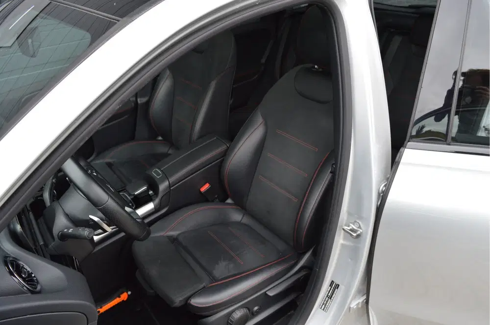 Mercedes-Benz B-Klasse 180 Business Solution AMG uit 2019, foto 10