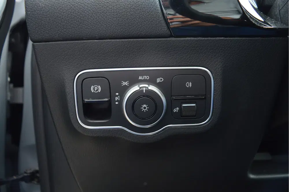 Mercedes-Benz B-Klasse 180 Business Solution AMG uit 2019, foto 14