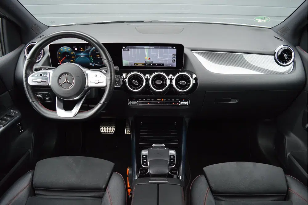 Mercedes-Benz B-Klasse 180 Business Solution AMG uit 2019, foto 7