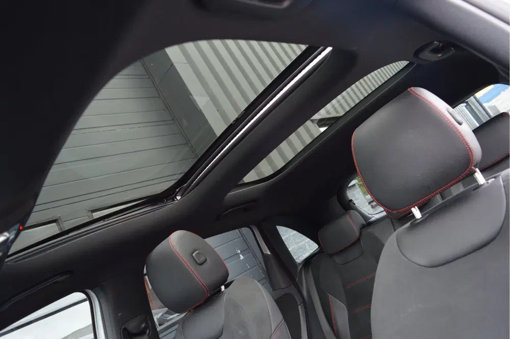 Mercedes-Benz B-Klasse 180 Business Solution AMG uit 2019, foto 9