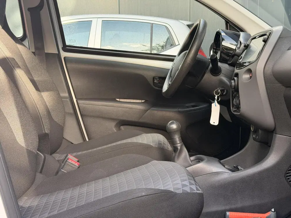 Peugeot 108 1.0 e-VTi Active uit 2022, foto 11