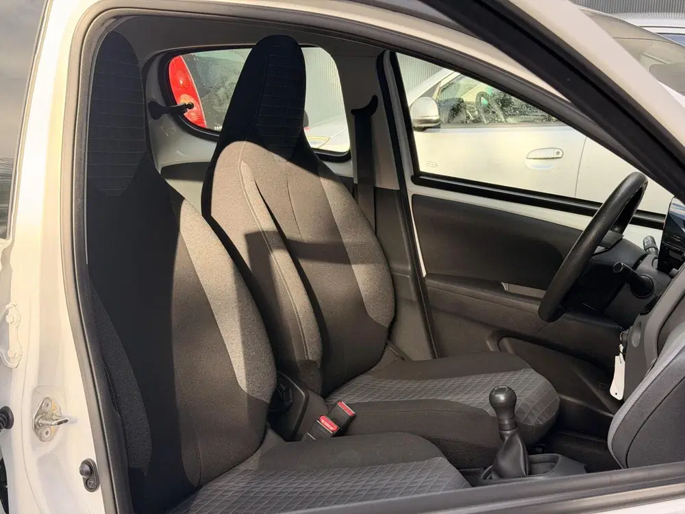 Peugeot 108 1.0 e-VTi Active uit 2022, foto 12
