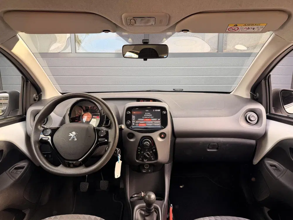 Peugeot 108 1.0 e-VTi Active uit 2022, foto 2