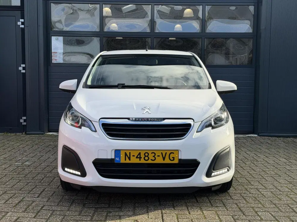 Peugeot 108 1.0 e-VTi Active uit 2022, foto 4