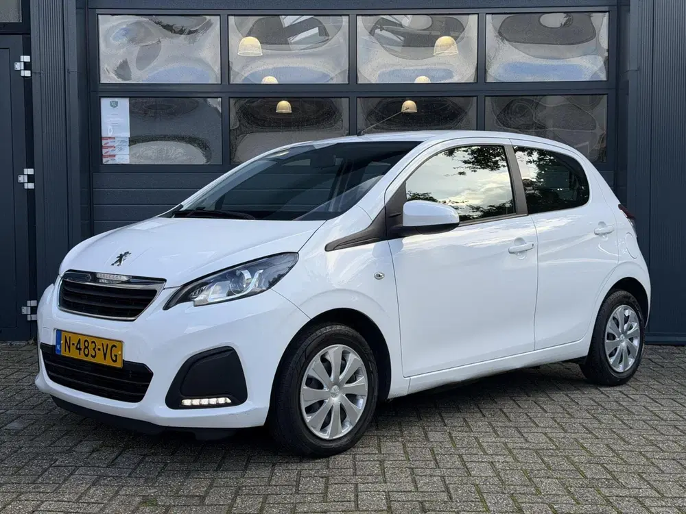 Peugeot 108 1.0 e-VTi Active uit 2022, foto 5