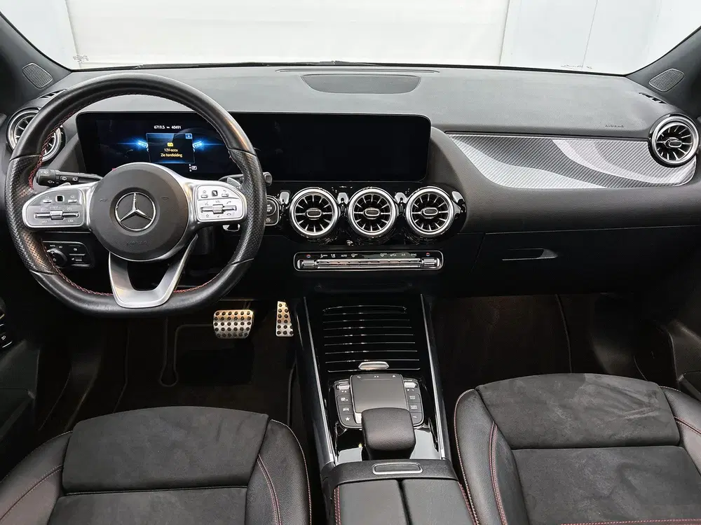 Mercedes-Benz B-Klasse 180 AMG Nightpakket uit 2021, foto 5