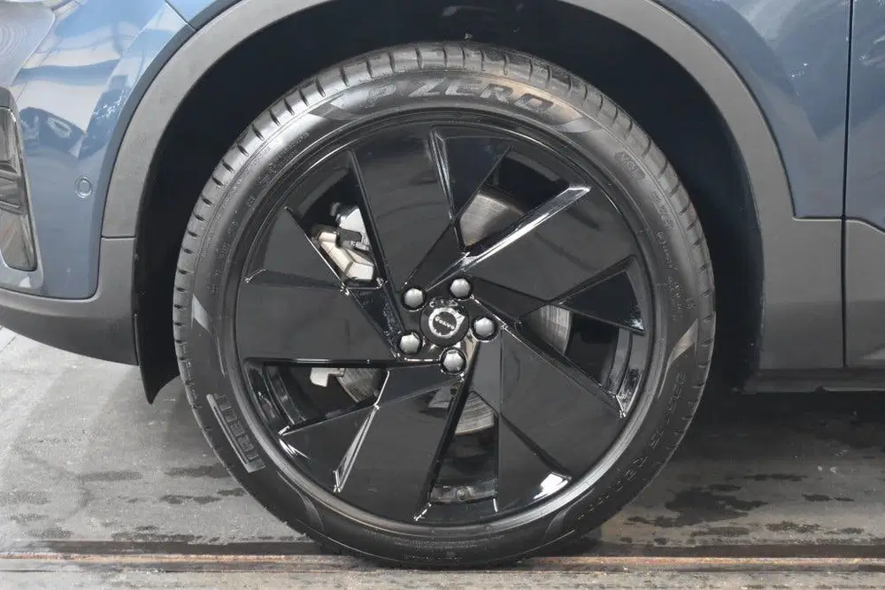 Volvo EX40 Twin 408pk uit 2026, foto 5
