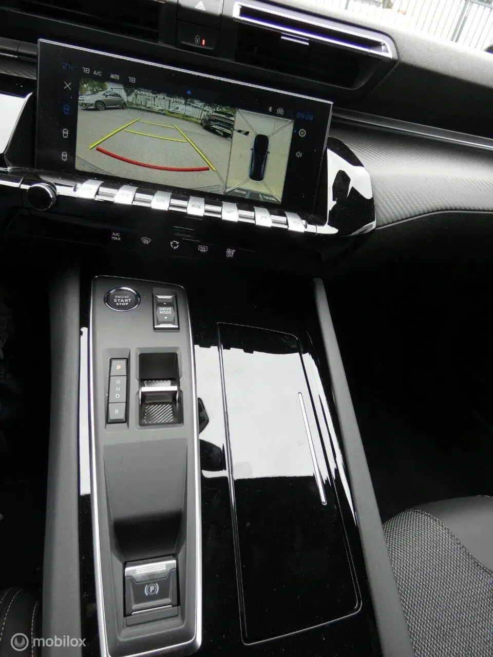 Peugeot 308 1.6 Plug-in Hybrid 195 Allure uit 2026, foto 7