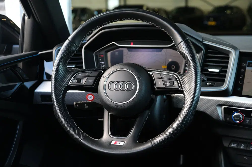 Audi A1 30 TFSI Citycarver S-tronic S-Line Navi L uit 2022, foto 12