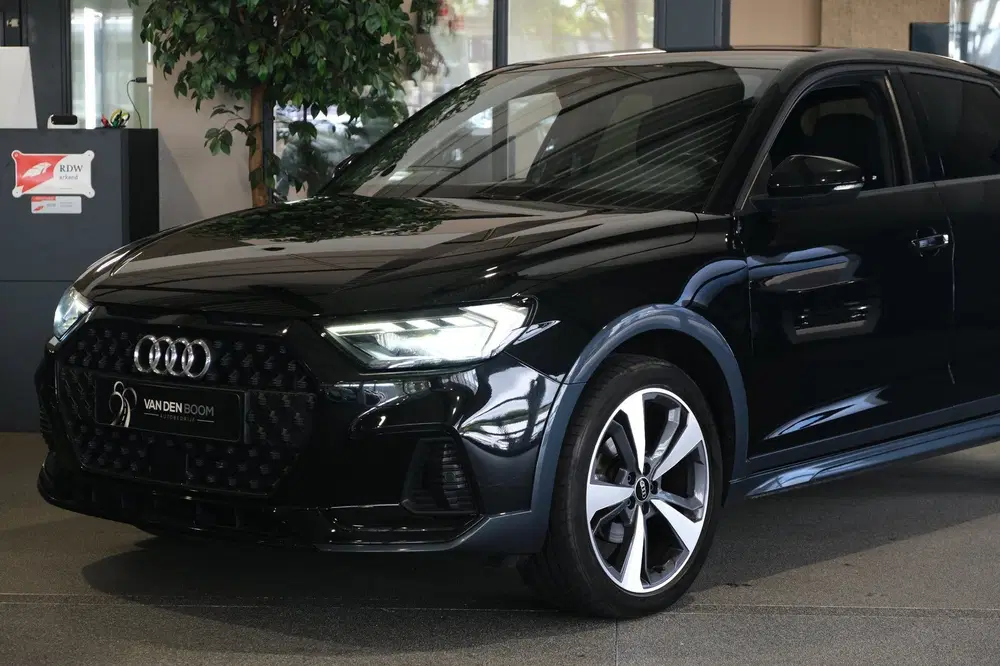 Audi A1 30 TFSI Citycarver S-tronic S-Line Navi L uit 2022, foto 14