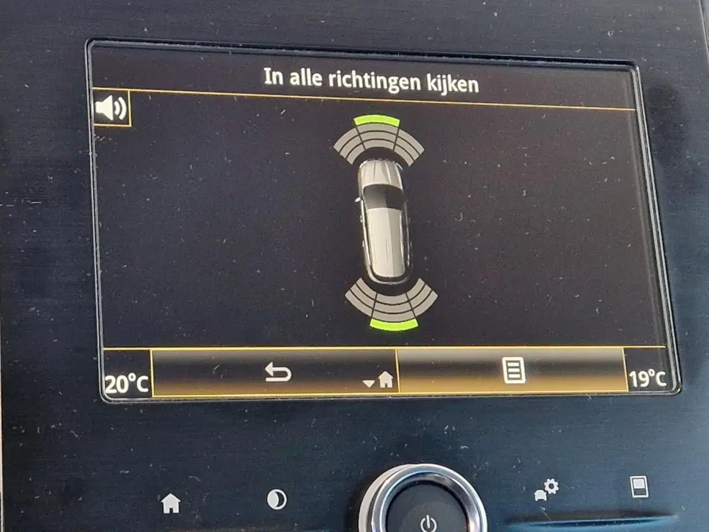 Renault Megane Mégane Estate 1.3 TCe Limited uit 2020, foto 12
