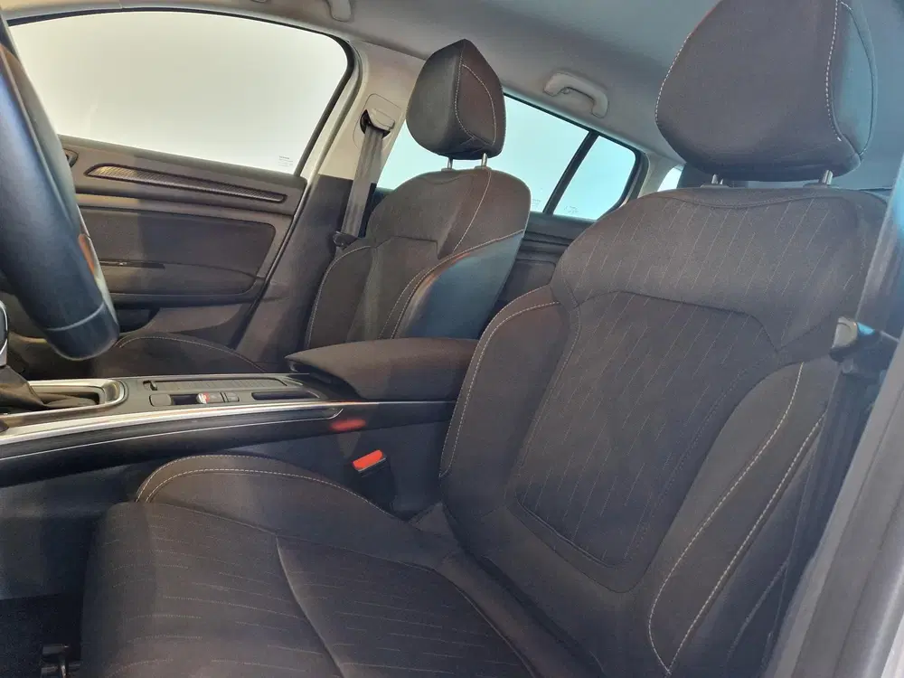 Renault Megane Mégane Estate 1.3 TCe Limited uit 2020, foto 7