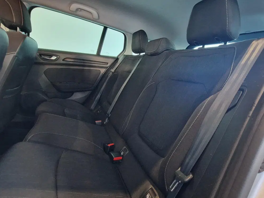 Renault Megane Mégane Estate 1.3 TCe Limited uit 2020, foto 8