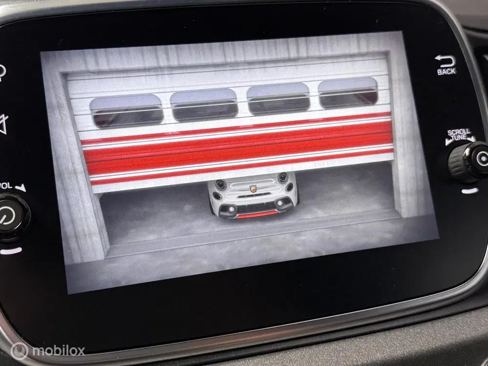 Fiat 500 500 C Abarth 595 70th Anniversary uit 2020, foto 15
