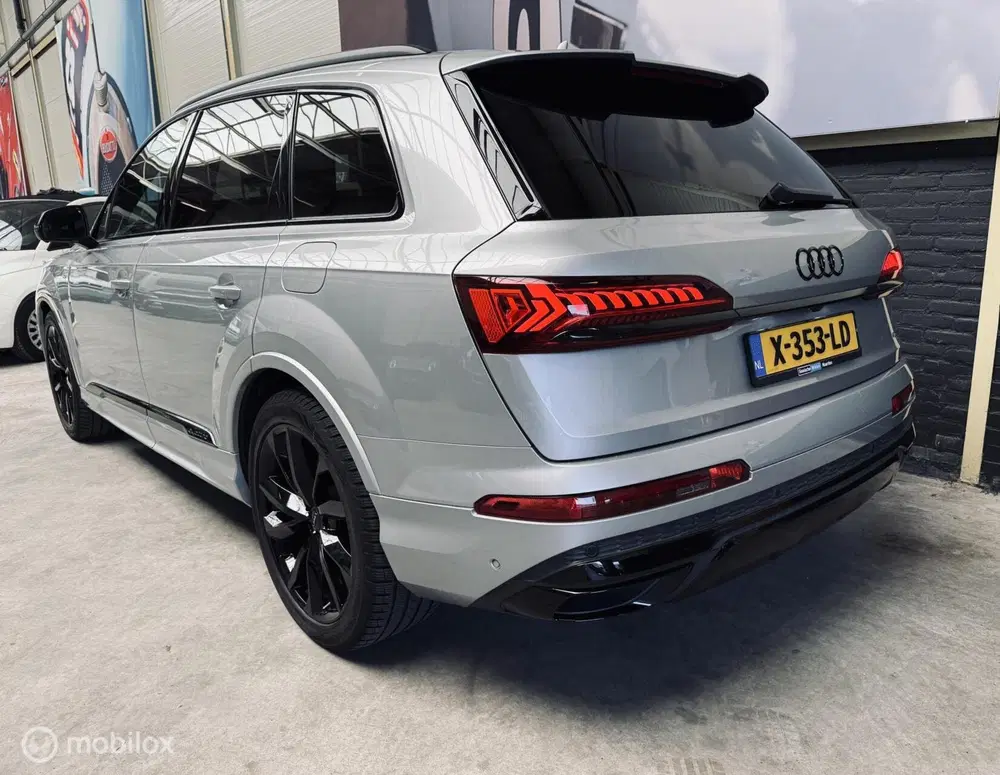 Audi Q7 60 TFSI e quattro uit 2020, foto 6
