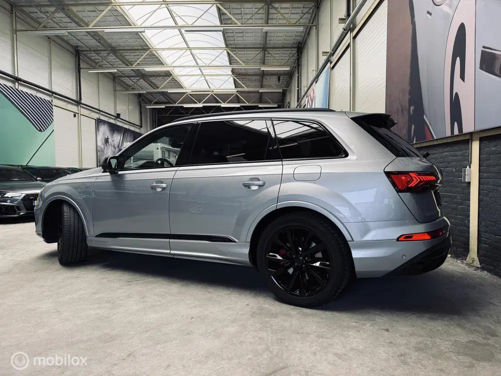 Audi Q7 60 TFSI e quattro uit 2020, foto 8