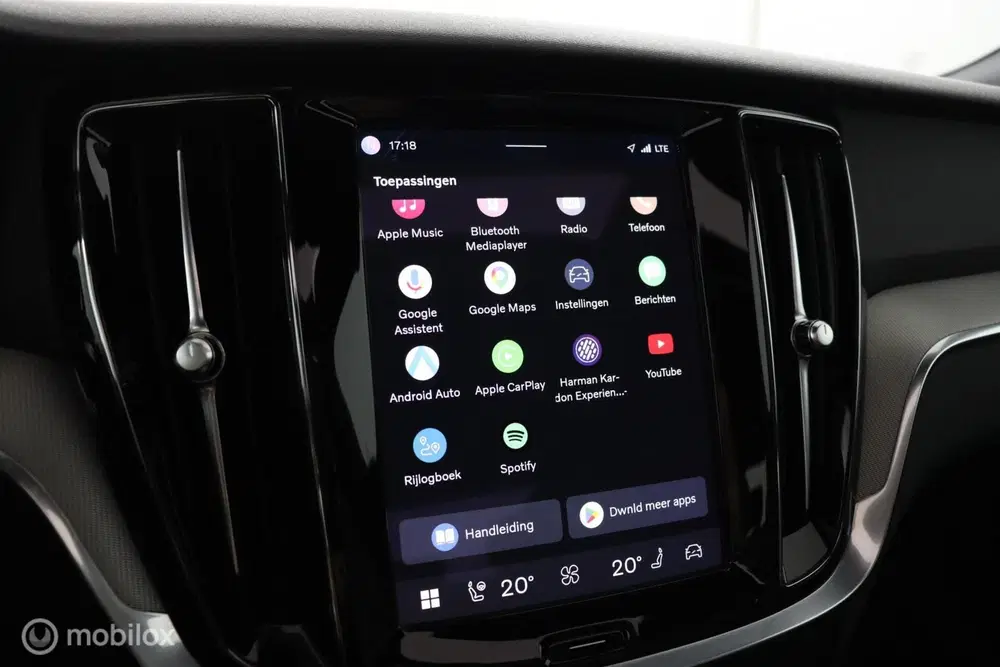 Volvo S60 2.0 B4 Ultimate Dark SCHUIFDAK uit 2023, foto 10
