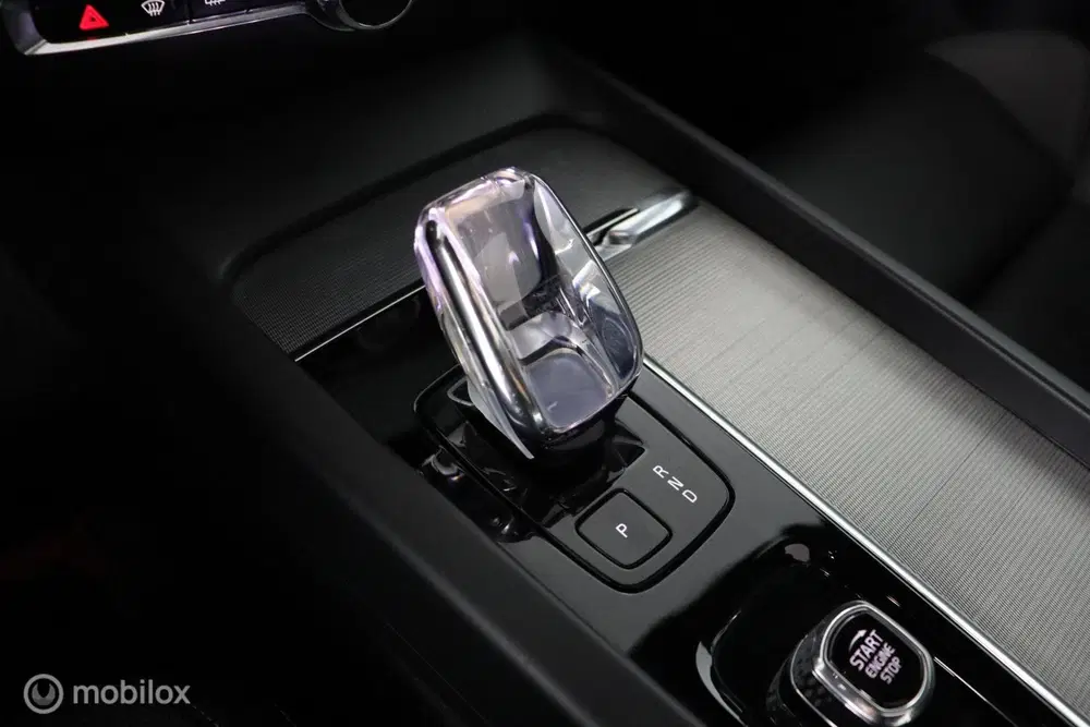 Volvo S60 2.0 B4 Ultimate Dark SCHUIFDAK uit 2023, foto 13