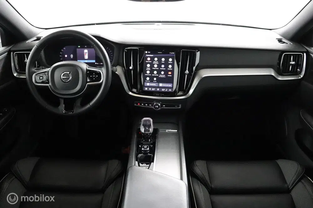 Volvo S60 2.0 B4 Ultimate Dark SCHUIFDAK uit 2023, foto 2