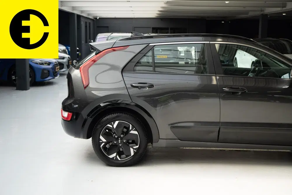 Kia Niro DynamicLine 64.8 kWh uit 2023, foto 12
