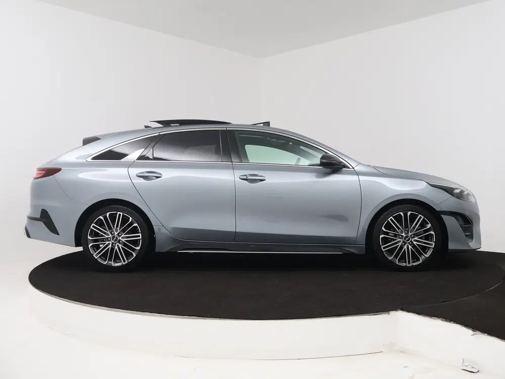Kia ProCeed 1.5 T-GDi GT-PlusLine uit 2025, foto 14