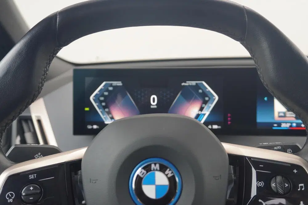 BMW iX xDrive40 uit 2023, foto 12