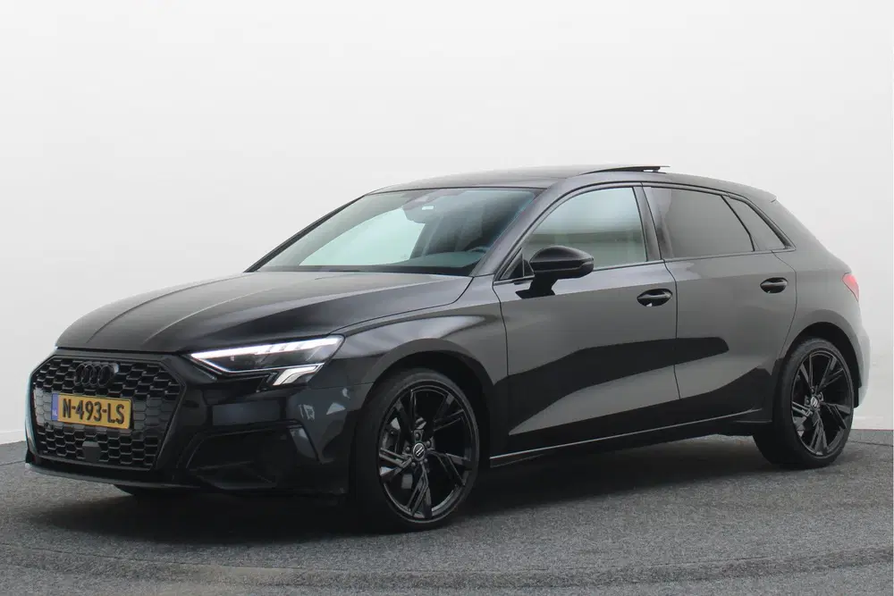 Audi A3 30 TFSI Advanced edition Panoramadak uit 2021, foto 15
