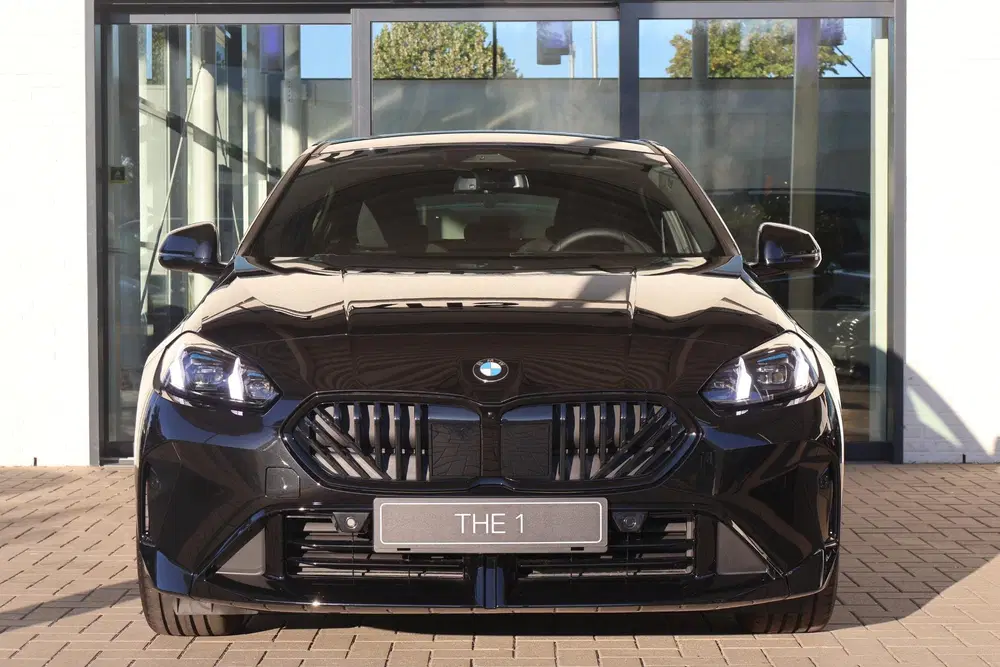 BMW 1-serie 120 uit 2026, foto 3