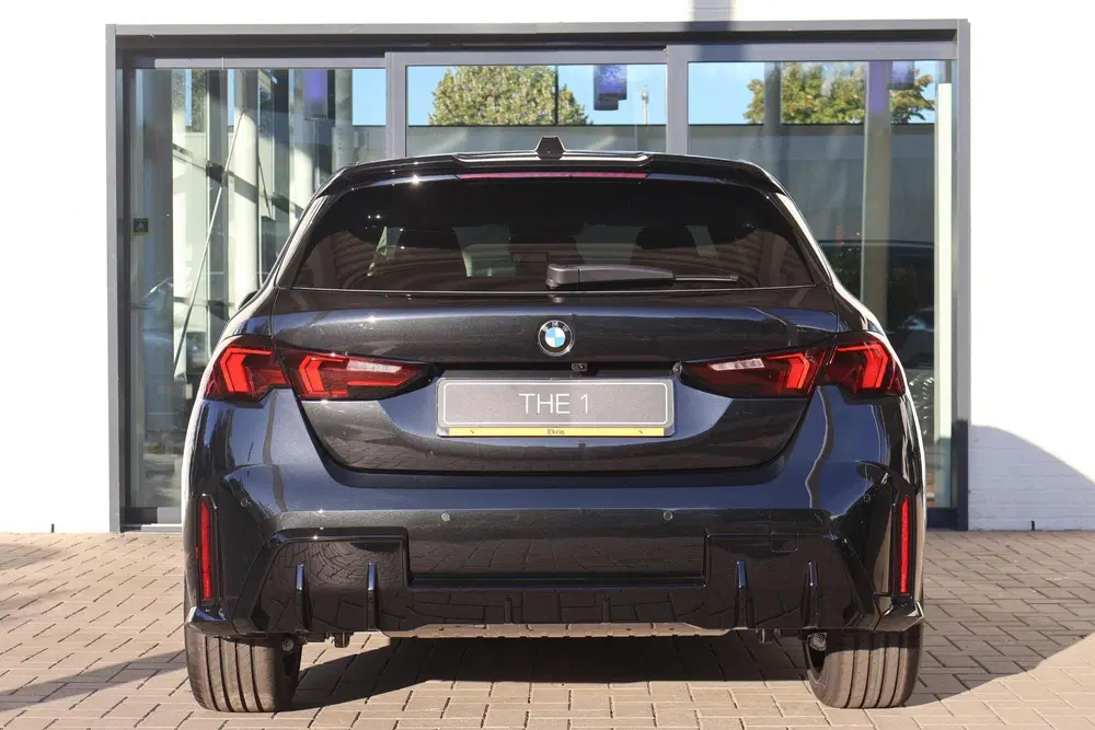BMW 1-serie 120 uit 2026, foto 4
