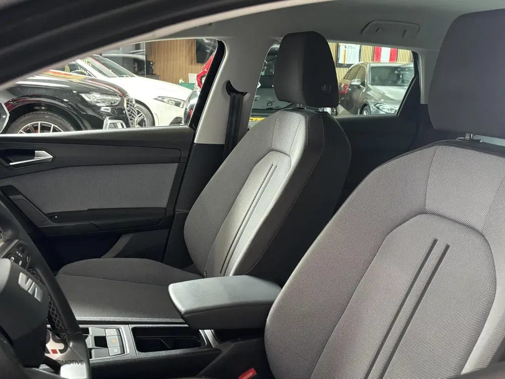 SEAT Leon DSG Style Buss Intense uit 2023, foto 6