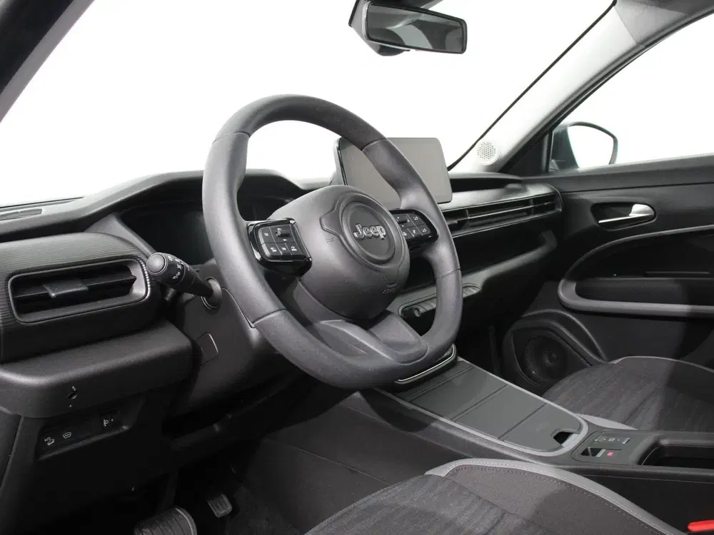 Jeep Avenger Longitude 54 kWh Automaat SOH 96% Navigati uit 2024, foto 2