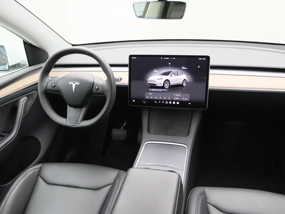 Tesla Model Y Long Range AWD 75kWh 351pk 93.3% SoH [ AMD uit 2023, foto 2