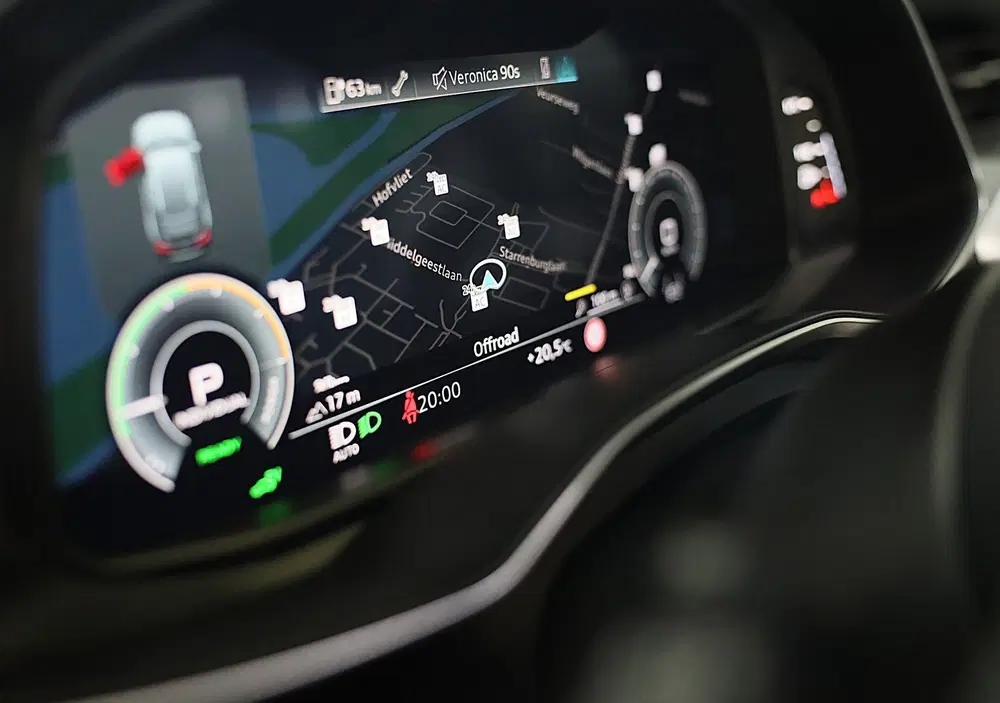 Audi A6 55 TFSI e Quattro RS6 Look uit 2023, foto 13