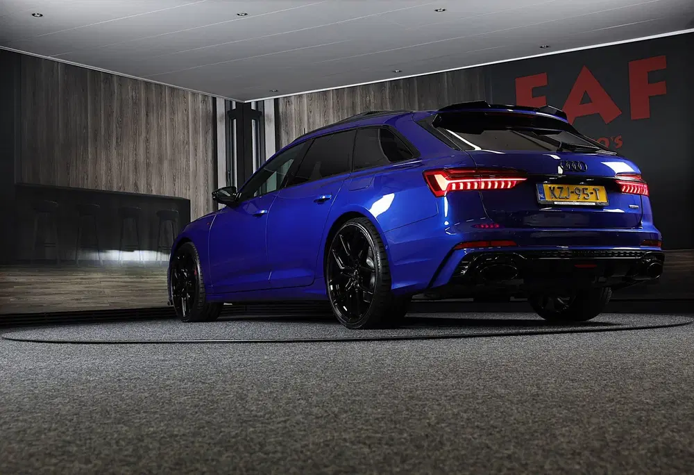 Audi A6 55 TFSI e Quattro RS6 Look uit 2023, foto 3